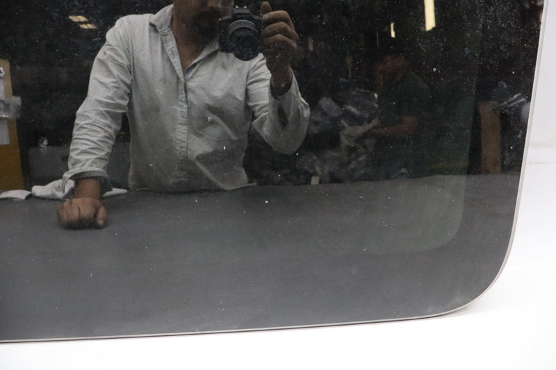 Load image into Gallery viewer, 09-12 Audi A4 Quattro Sun Roof Sunroof Top Glass Window Panel Oem
