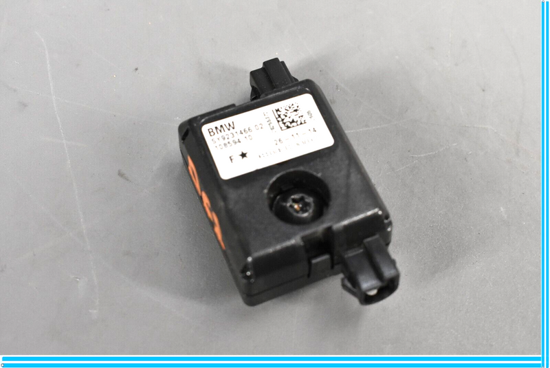 Load image into Gallery viewer, 12-18 BMW 320i 328i F30 Trap Circuit Antenna AMP Amplifier Control Module Oem
