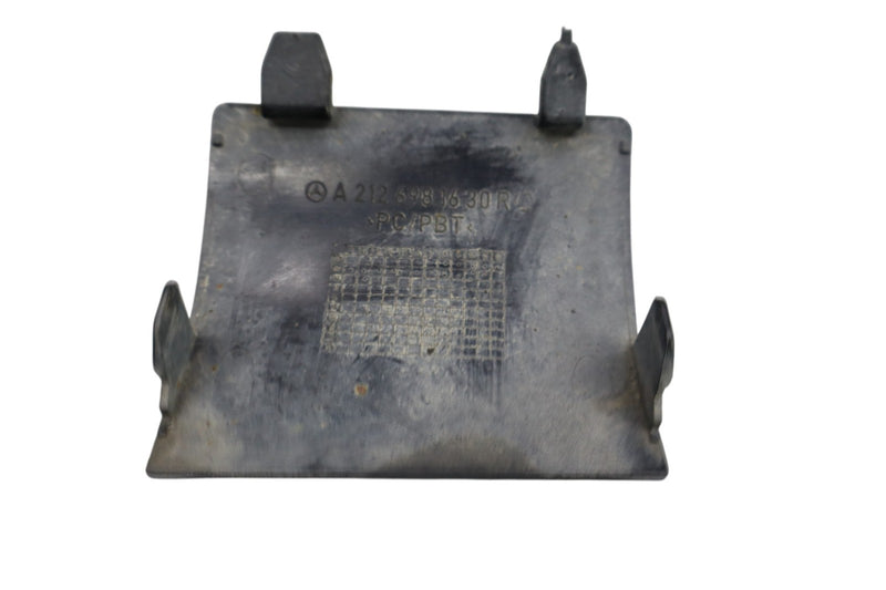 Load image into Gallery viewer, 10-16 Mercedes E350 E550 Front Right Passenger Rocker Panel Skirt Jack Cover Oem

