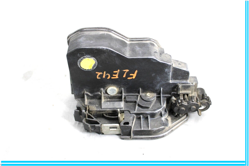 Load image into Gallery viewer, 12-18 BMW 320i 328i 645CI F30 Front Left Driver Seat Door Lock Actuator Oem
