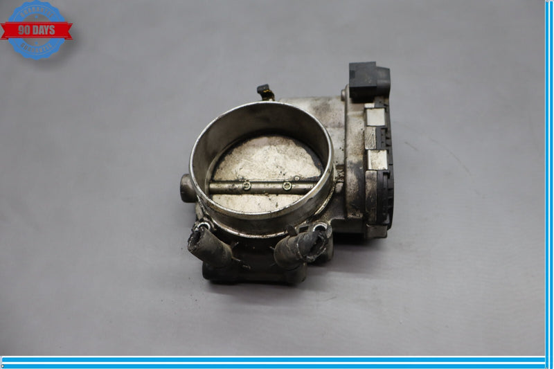 Load image into Gallery viewer, 12-16 Hyundai Genesis Equus Air Inlet Intake Throttle Body 35100-3F100 Oem
