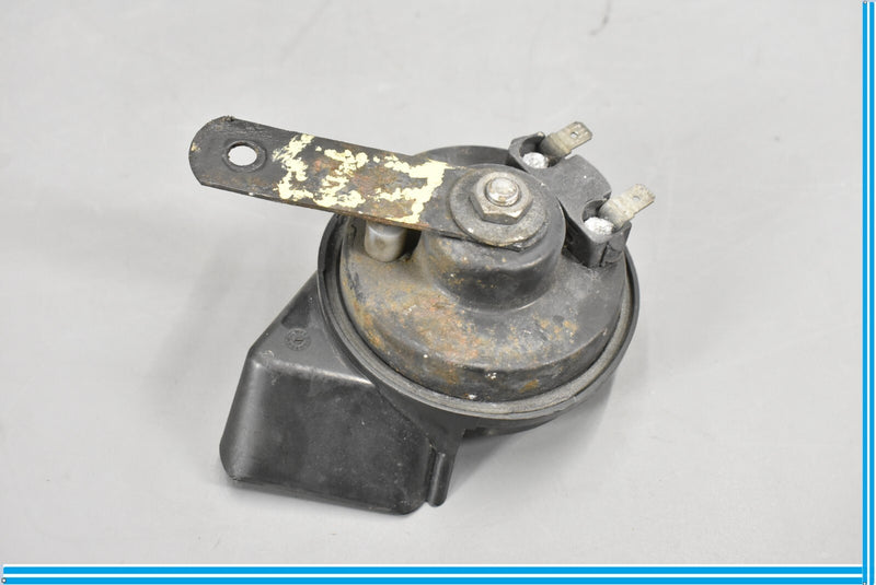 Load image into Gallery viewer, 07-12 Mercedes X164 GL550 GL450 Low Tone Horn Siren Signal Oem
