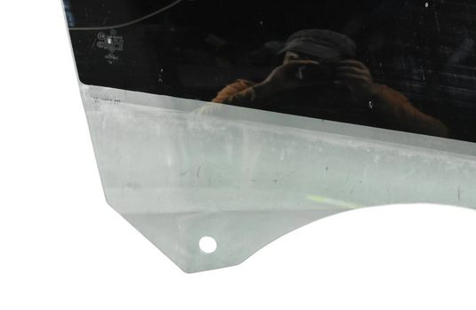 14-18 Mercedes CLA250 Front Right Passenger Side Door Window Auto Glass Oem