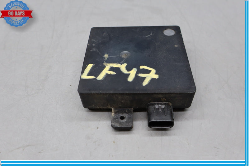 Load image into Gallery viewer, 10-15 Jaguar X351 XJ Left Driver Side Blind Spot Radar Distance Sensor Oem
