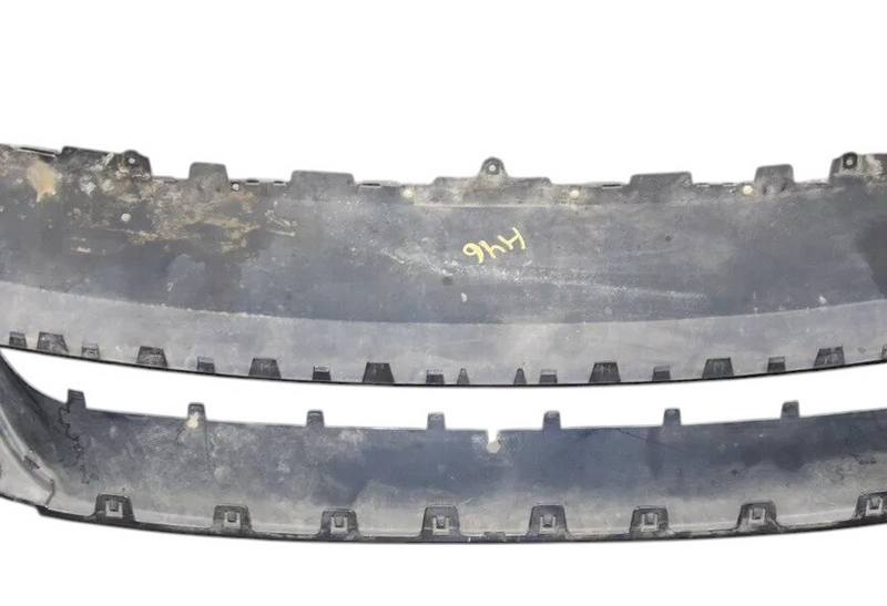 Load image into Gallery viewer, 11-14 Volkswagen VW Touareg Front Bumper Valance Cover Panel 7P6807061E Oem
