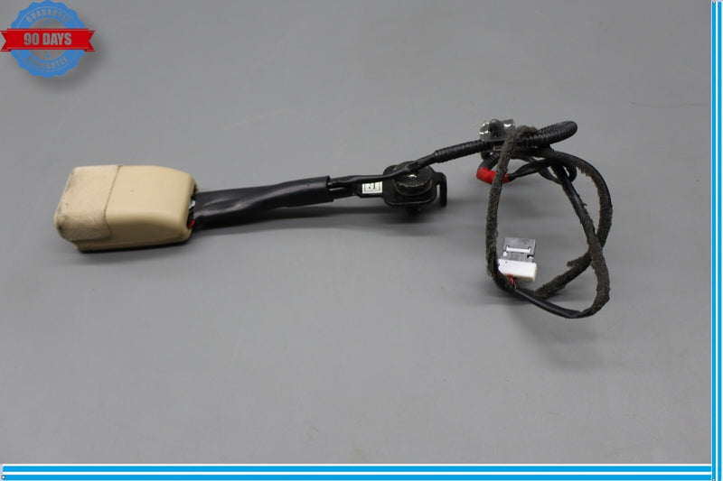 Load image into Gallery viewer, 15-18 Hyundai Genesis Rear Right Passenger Side SeatBelt Buckle Oem
