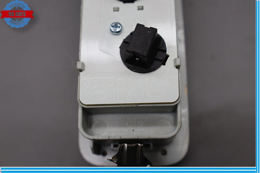 13-17 Audi Q5 SQ5 Rear Right Passenger Side Roof Overhead Dome Light Lamp Oem