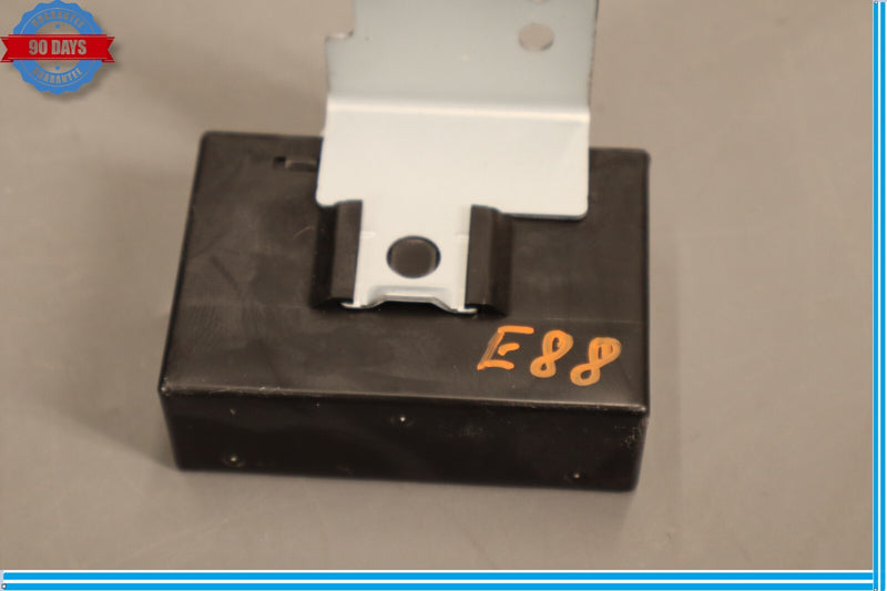 Load image into Gallery viewer, 11-17 Infiniti QX56 QX80 Tire Pressure Control Module TPMS Oem

