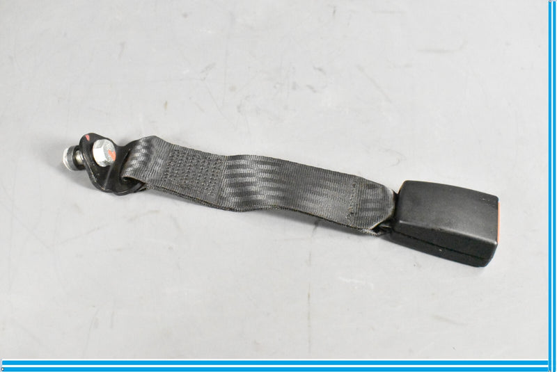 Load image into Gallery viewer, 04-13 Maserati Quattroporte M139 Rear Left Driver Seat Belt Buckle Black Oem
