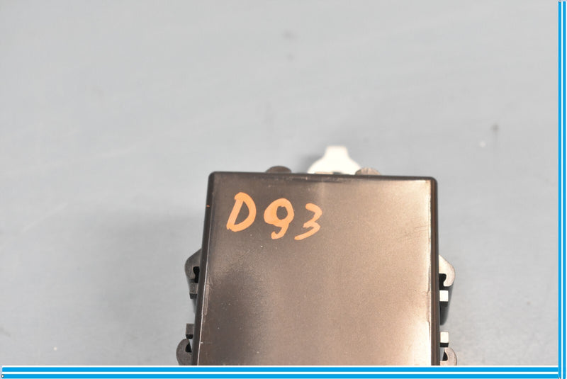 Load image into Gallery viewer, 07-12 Lexus LS460 Bus Buffer Computer Control Module 8911250030 Oem
