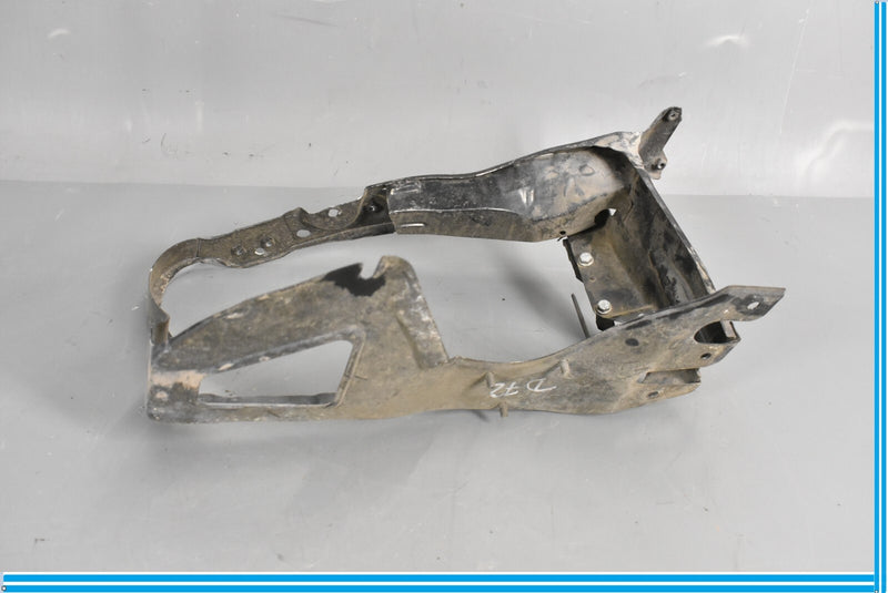 Load image into Gallery viewer, 00-06 Mercedes CL500 CL600 Front right Headlight Bracket Frame Support Oem
