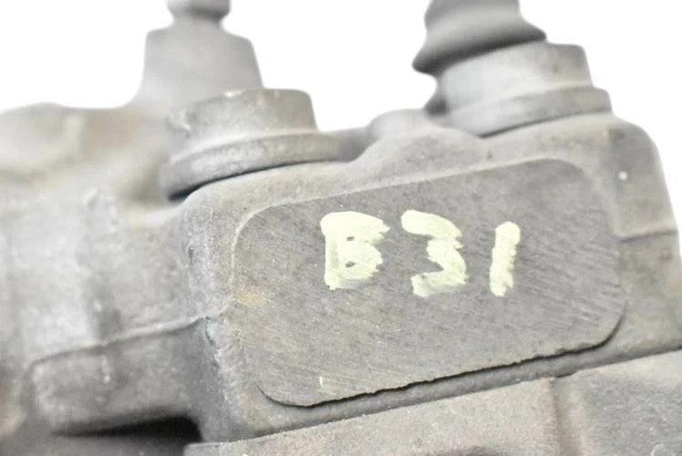 Load image into Gallery viewer, 08-15 Mercedes W204 C300 Front Left &amp; Right Side Brake Caliper Calipers Set OEM
