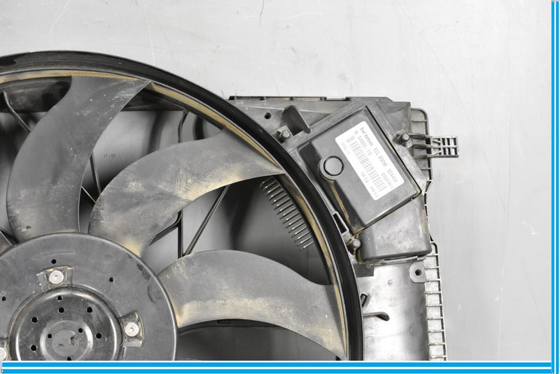 Load image into Gallery viewer, 12-18 Mercedes CLS550 Engine Motor Cooling Fan W/Clutch Oem
