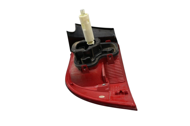 Load image into Gallery viewer, 11-14 Volkswagen VW Touareg Right Side Outer Tail Light Lamp 7P6945096E Oem
