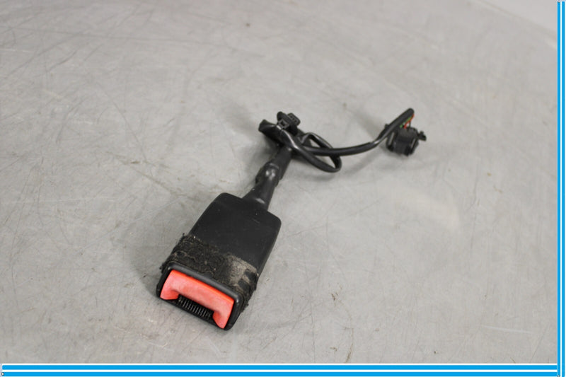 Load image into Gallery viewer, 11-18 Audi A8 Quattro Front Right Passenger Side Seat Belt Buckle Receiver Oem
