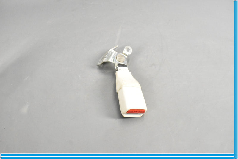 Load image into Gallery viewer, 07-12 Lexus LS460 Rear Center Seat Belt Buckle 73380-50250 Oem
