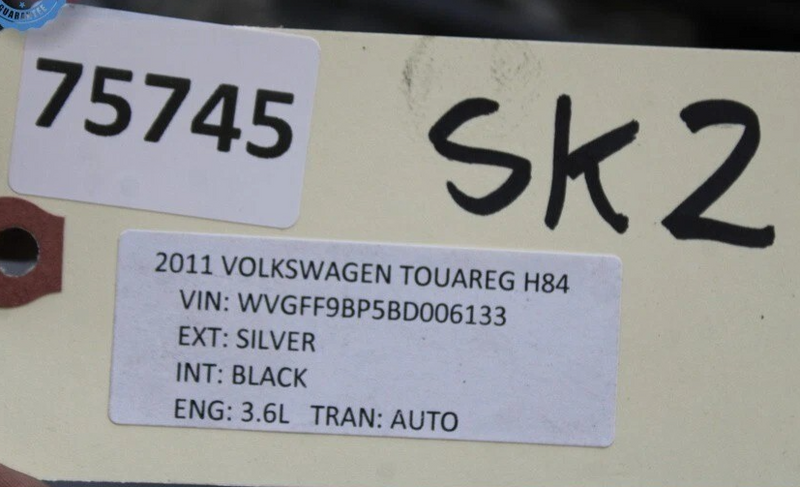 Load image into Gallery viewer, 11-17 Volkswagen VW Touareg Rear Right Passenger Side Spindle Knuckle Hub Oem
