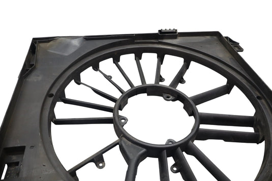 10-19 Jaguar X351 XJ XJR Engine Motor Cooling Radiator Fan Surround Shroud Oem