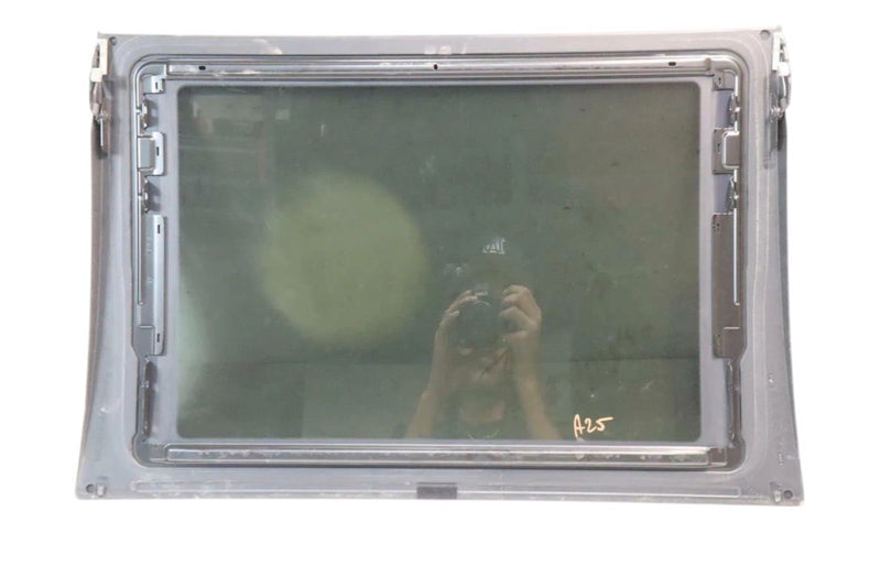 Load image into Gallery viewer, 10-17 Mercedes E350 E550 Sunroof Coupe Center Middle Panoramic Roof  Glass OEM
