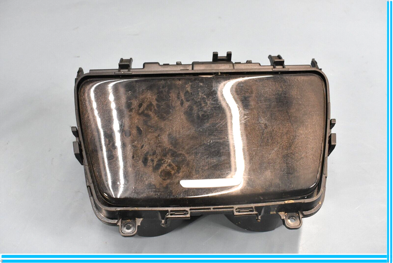 Load image into Gallery viewer, 12-18 BMW 650i 640i F12 Front Center Console Cup Holder 9197227 Oem
