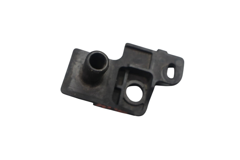 Load image into Gallery viewer, 16-23 Jaguar X260 XF Right Passenger Side Fender Mount Support Bracket Oem
