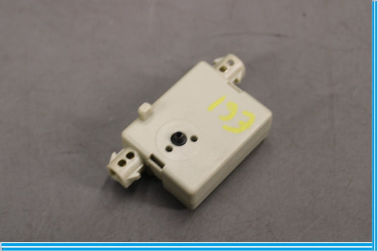 09-15 BMW 750Li F01 F02 Radio Signal Trap Circuit Antenna Module 9118262 Oem