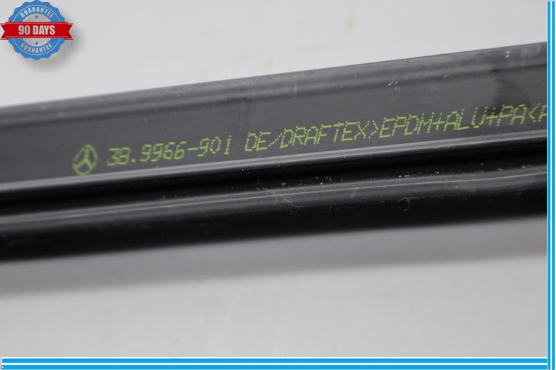 Load image into Gallery viewer, 08-14 Mercedes W204 C350 Front Right Side Door Window Glass Rubber Seal Oem
