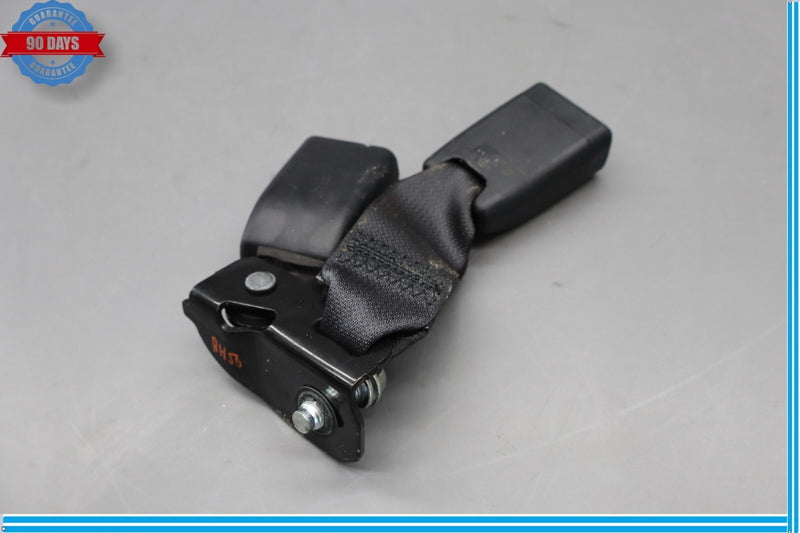 Load image into Gallery viewer, 15-17 Hyundai Genesis Rear Center Right Side Seat Belt Seatbelt Buckle Oem
