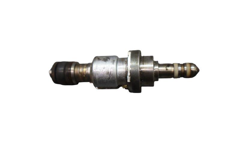 Load image into Gallery viewer, 07-17 Lexus LS460 LS460L Front Engine Fuel Injector 2325031020 Oem
