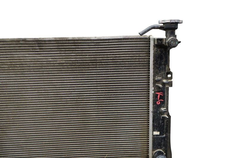Load image into Gallery viewer, 15-18 Hyundai Genesis G80 Front Engine Cooling Radiator Assembly 25310B1140 Oem
