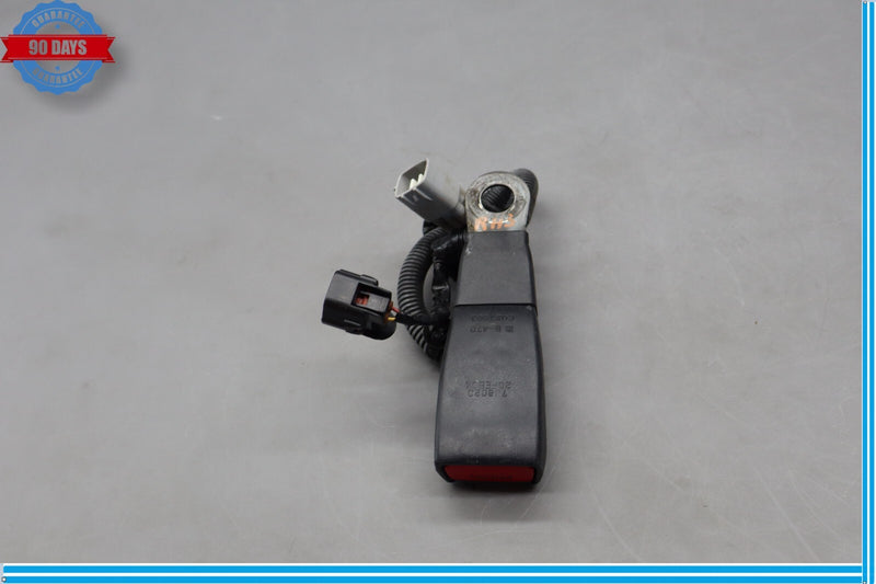 Load image into Gallery viewer, 02-06 Lexus SC430 LS430 Front Right Passenger Side Seat Belt Seatbelt Buckle Oem
