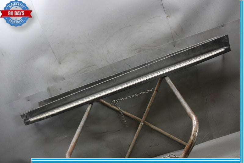Load image into Gallery viewer, 06-11 Mercedes W164 ML320 ML63 AMG Left Side Running Board Side Step Oem
