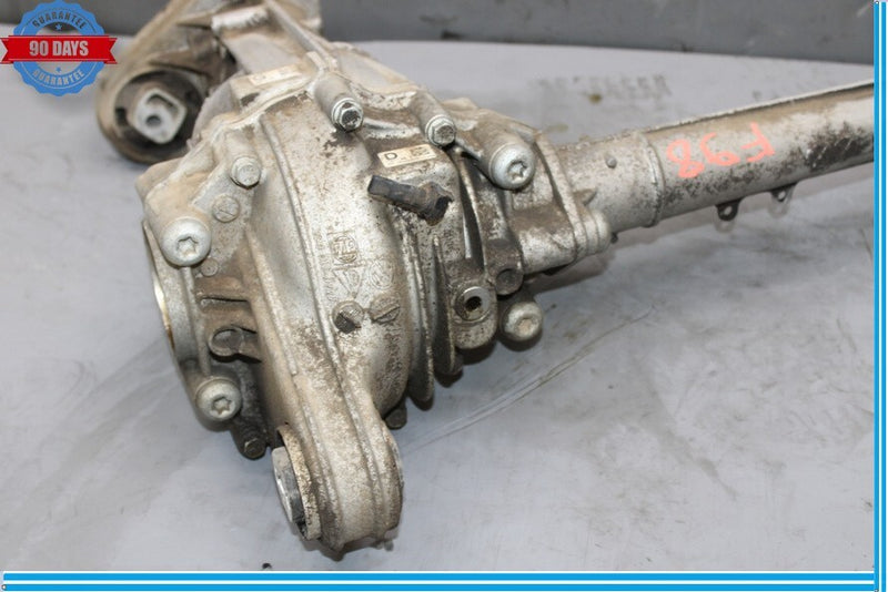 Load image into Gallery viewer, 11-14 Volkswagen VW Touareg Front Axle Differential Carrier Assy Oem

