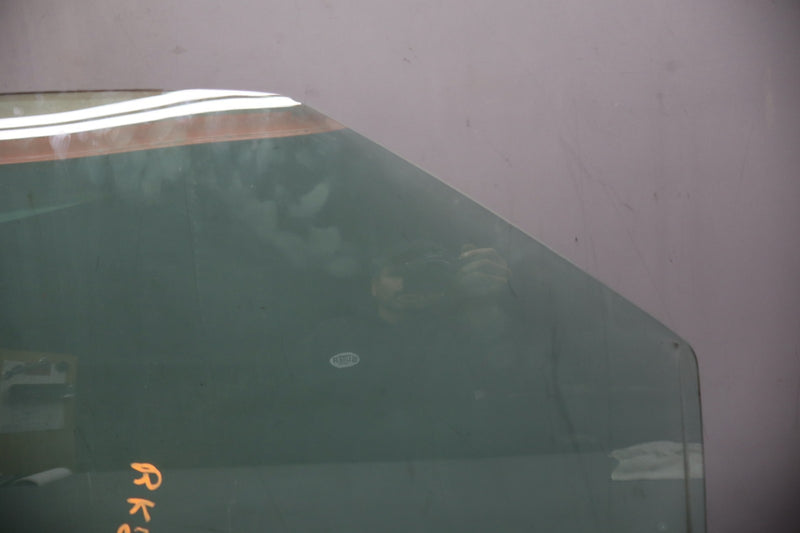 Load image into Gallery viewer, 90-02 Mercedes R129 SL500 SL320 Front Right Passenger Side Door Window Glass Oem
