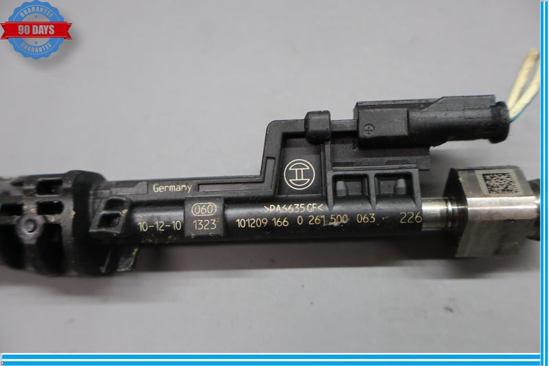 Load image into Gallery viewer, 11-16 BMW 535i xDrive Engine Motor Fuel Injector 0261500109 Oem
