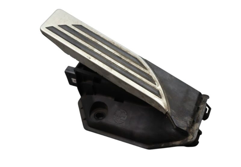 Load image into Gallery viewer, 17-23 Alfa Romeo Giulia 952 Gas Pedal Throttle Accelerator Travel Sensor Oem
