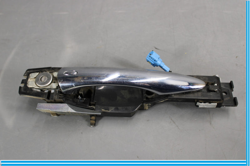 Load image into Gallery viewer, 11-17 Infiniti QX56 QX80 Rear Right Passenger Side Exterior Door Handle Oem
