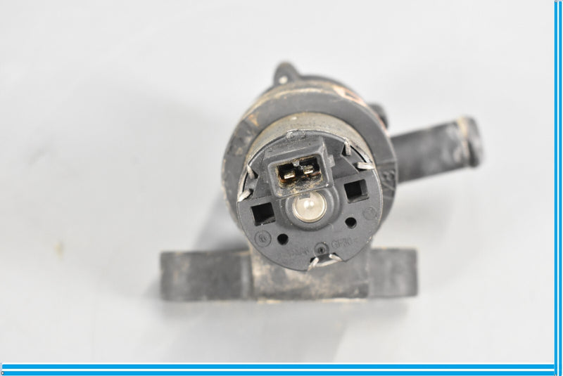 Load image into Gallery viewer, 04-09 Jaguar X350 XJ8 Supercharged HVAC Ac Air Conditioner Heater Water Pump Oem
