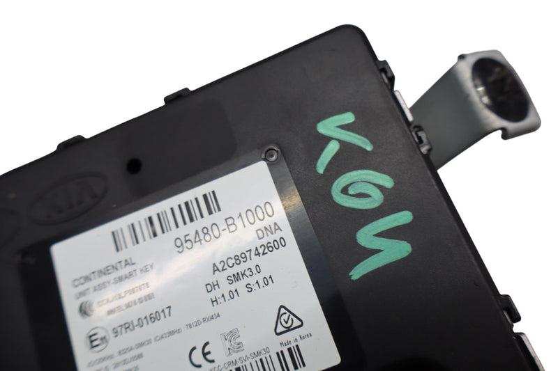 Load image into Gallery viewer, 15-17 Hyundai Genesis Keyless Ignition Control Theft Locking Module Oem

