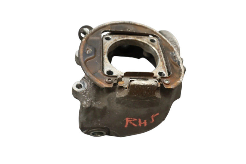 Load image into Gallery viewer, 06-10 Maserati Quattroporte M139 Rear Right Side Spindle Knuckle Hub OEM
