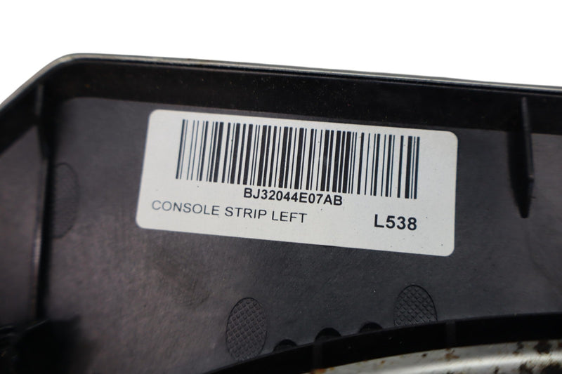 Load image into Gallery viewer, 12-19 LR Range Rover Evoque L538 Front Left Centre Console Strip Trim Oem
