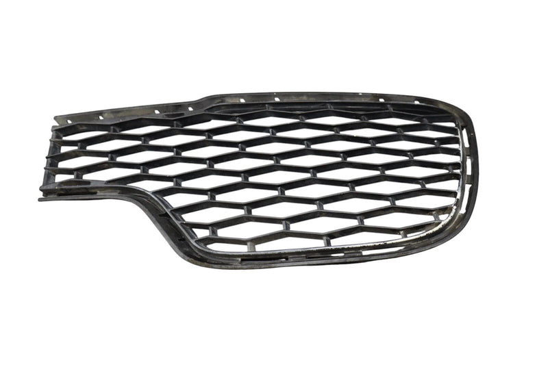 Load image into Gallery viewer, 14-20 Maserati Ghibli Front Right Side Bumper Grille Bezel Molding Cover Oem
