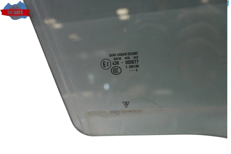 Load image into Gallery viewer, 11-17 Volkswagen VW Touareg Front Right Passenger Side Door Window Glass Oem
