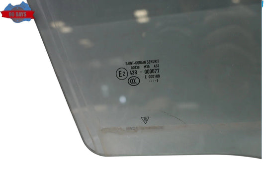 11-17 Volkswagen VW Touareg Front Right Passenger Side Door Window Glass Oem