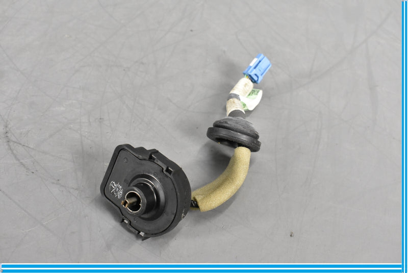 Load image into Gallery viewer, 07-12 Lexus LS460 Rear Left Driver Side Door Wiring Harness Oem

