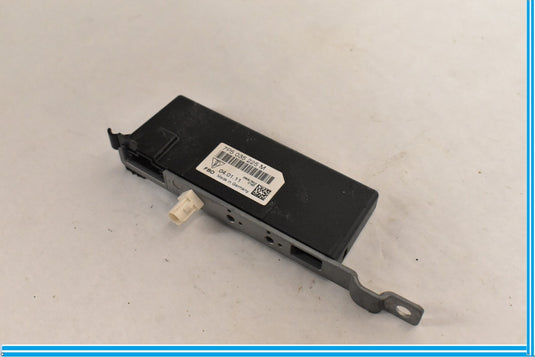11-18 Porsche Cayenne Rear Left Radio Antenna Amplifier Module 7P5035225M Oem
