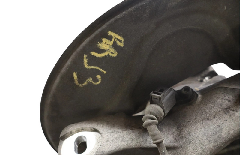 Load image into Gallery viewer, 11-18 Audi A8 A8L Quattro Rear Right Spindle Knuckle Wheel Hub 4H0615612H Oem
