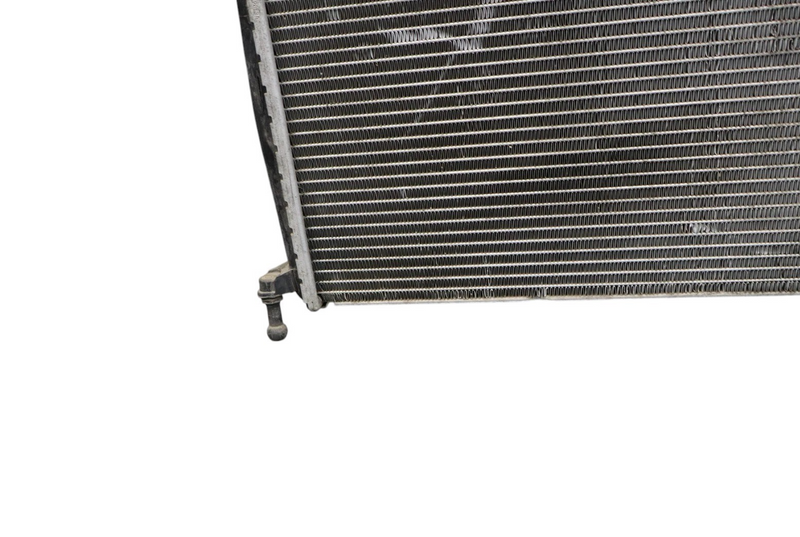Load image into Gallery viewer, 13-19 Mercedes GL450 GL550 GLS550 Engine Water Cooling Coolant Radiator Oem
