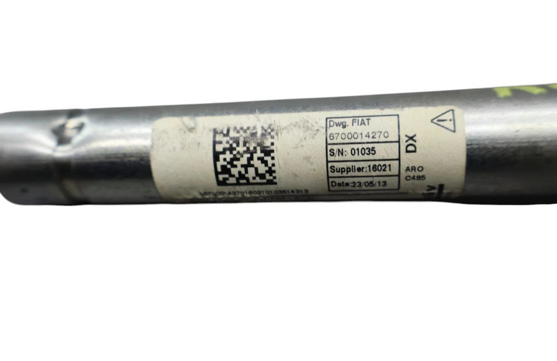 Load image into Gallery viewer, 14-20 Maserati Quattroporte M156 Front Right Side Seat Belt Buckle 670001427 OEM
