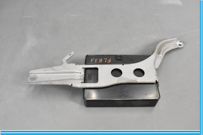 Load image into Gallery viewer, 07-09 Lexus LS460 Front Left Driver Side Door Multiplex Control Module Oem
